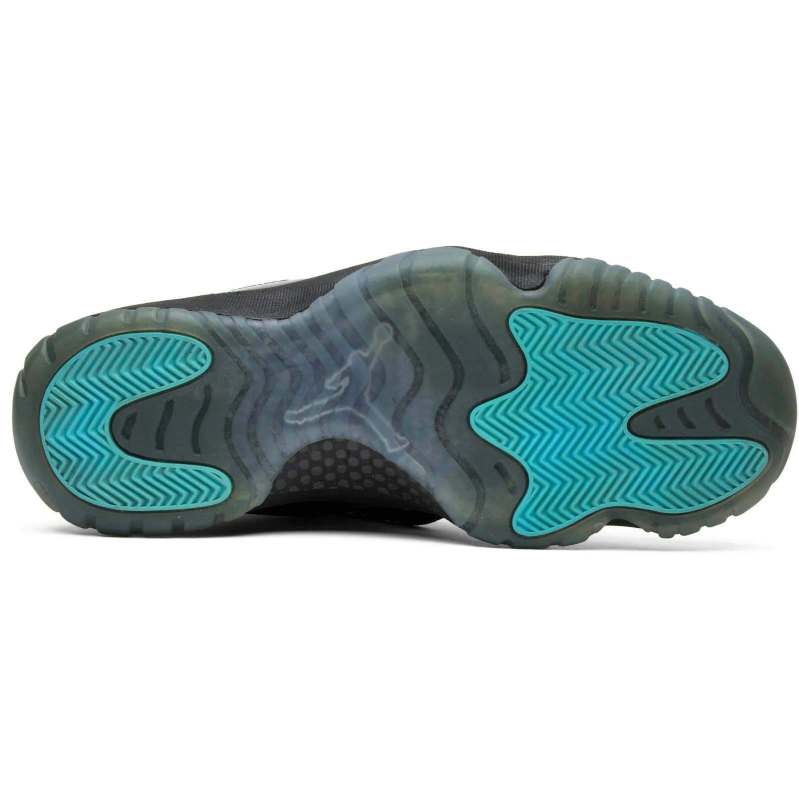 air_jordan_11_retro__gamma_blue__378037_006_3_28943.jpeg