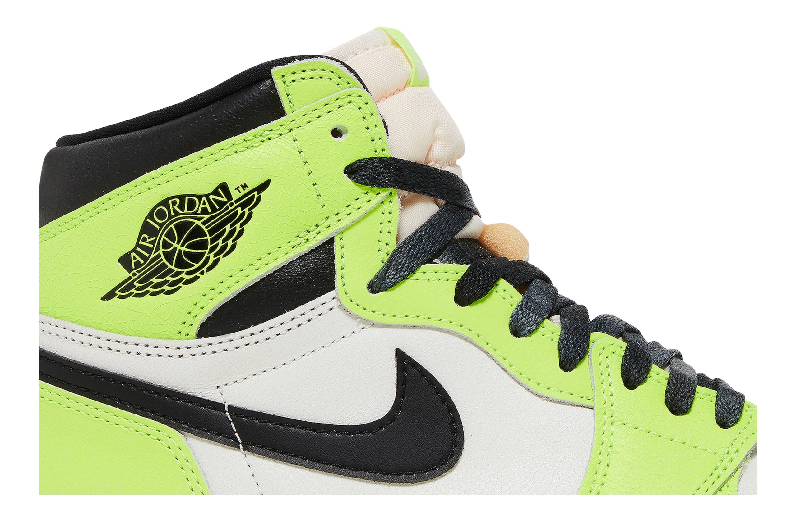 air_jordan_1_high_og__volt__555088_702_1_62777.jpeg