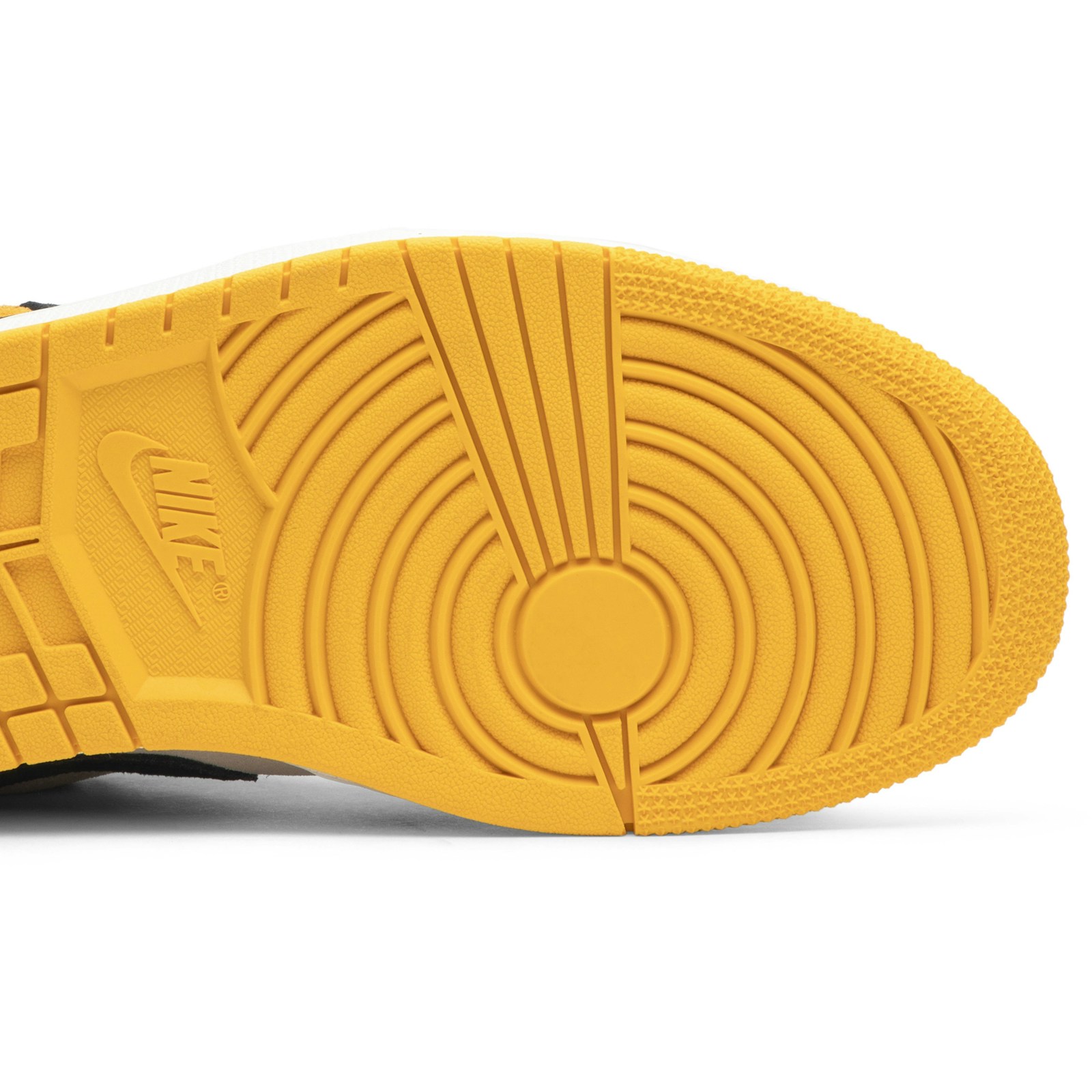 air_jordan_1_low__university_gold__553558_127_4_31635.jpeg