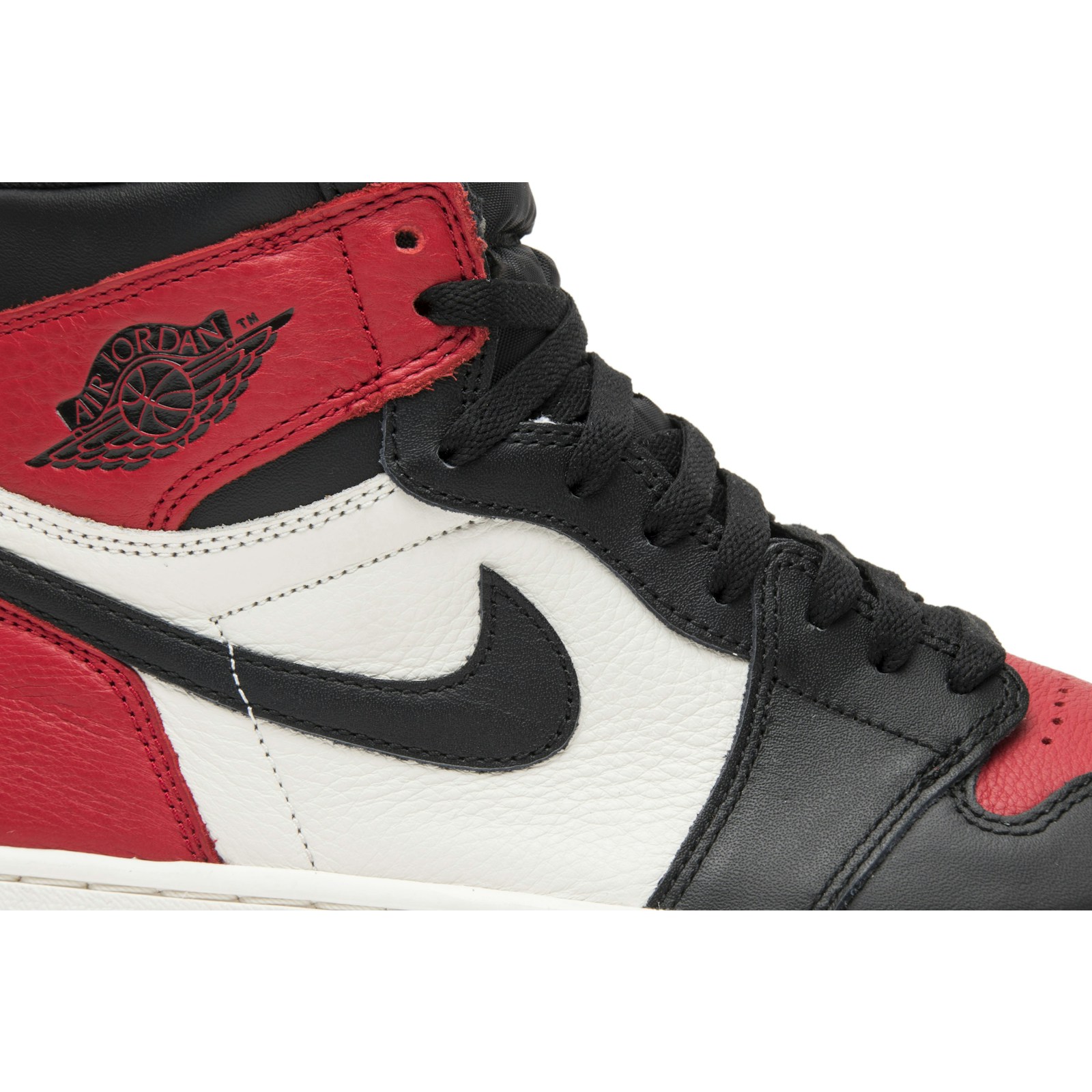 air_jordan_1_retro_high_og__bred_toe__555088_610_1_99494.jpeg