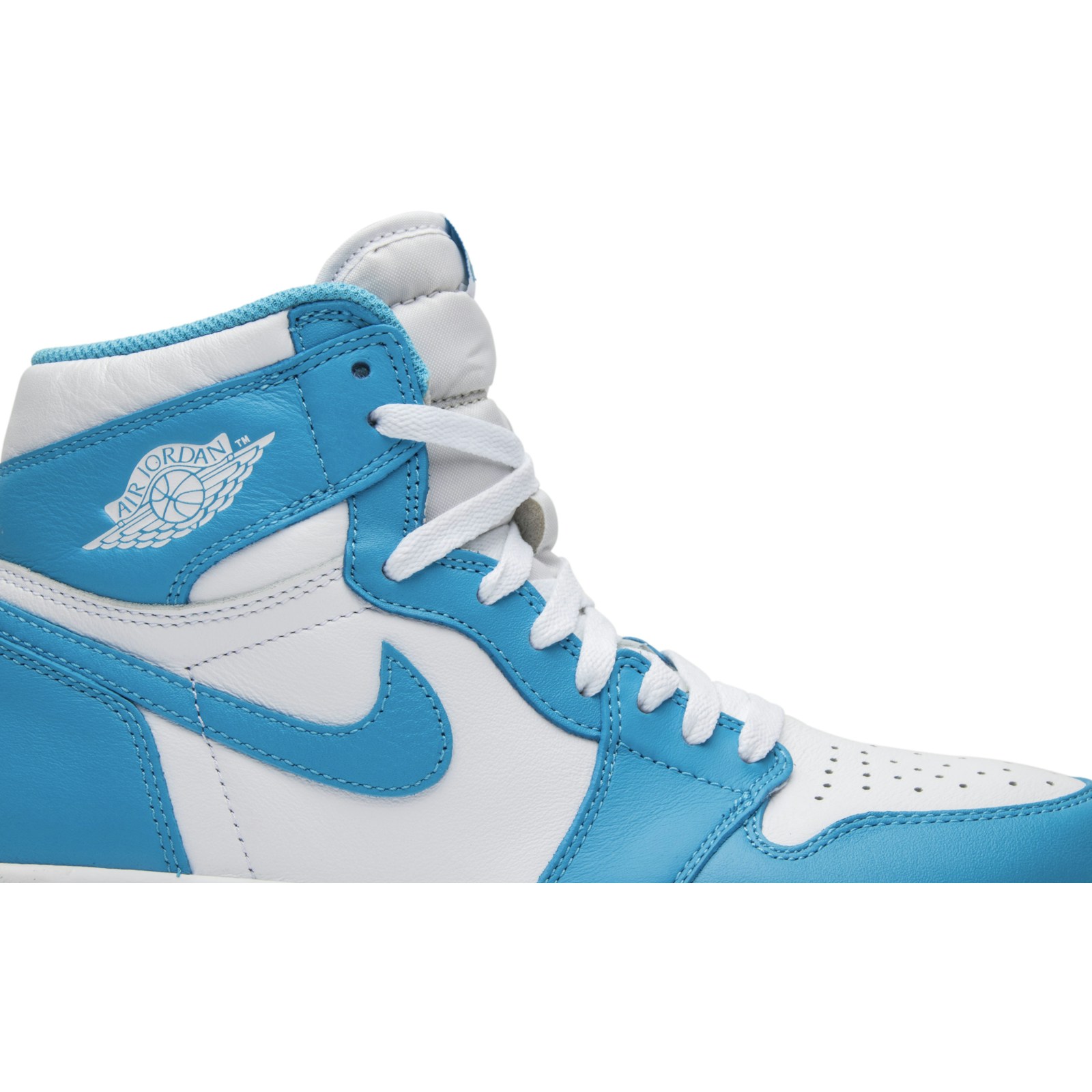 air_jordan_1_retro_high_og__unc__555088_117_1_49015.jpeg