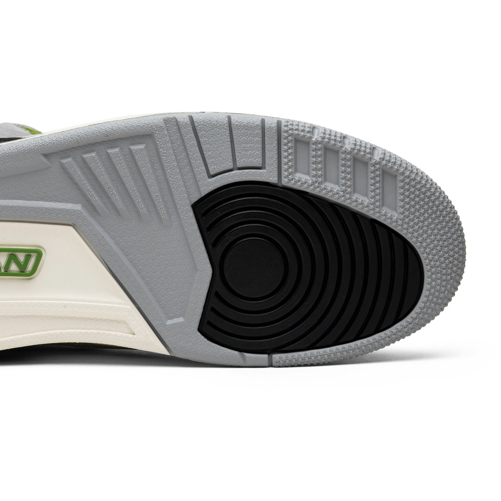 air_jordan_3_retro__chlorophyll__136064_006_4_68585.jpeg