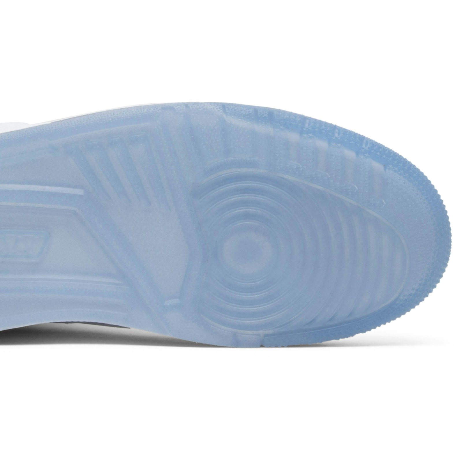 air_jordan_3_retro__triple_white__136064_111_4_13834.jpeg