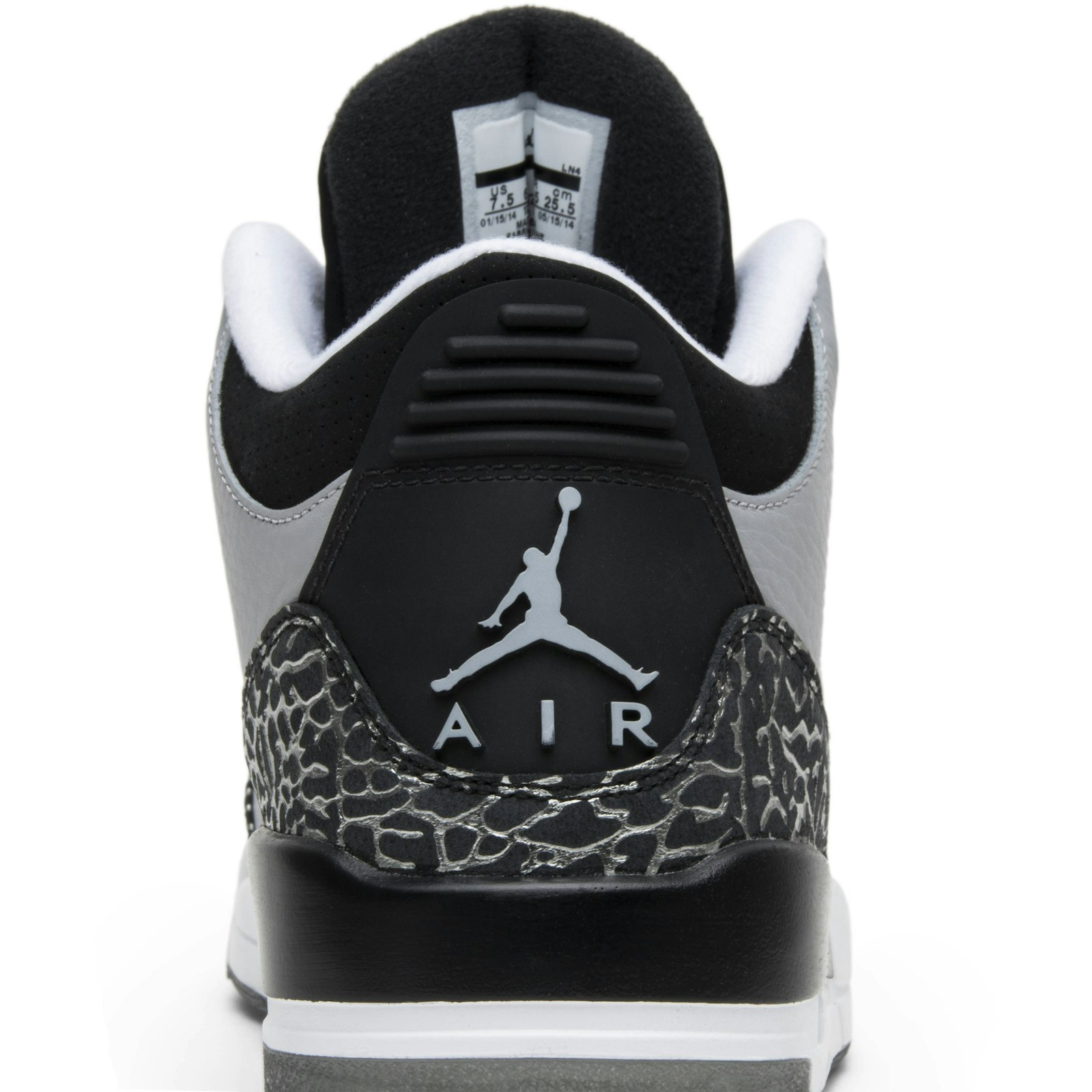 air_jordan_3_retro__wolf_grey__136064_004_6_90504.jpeg