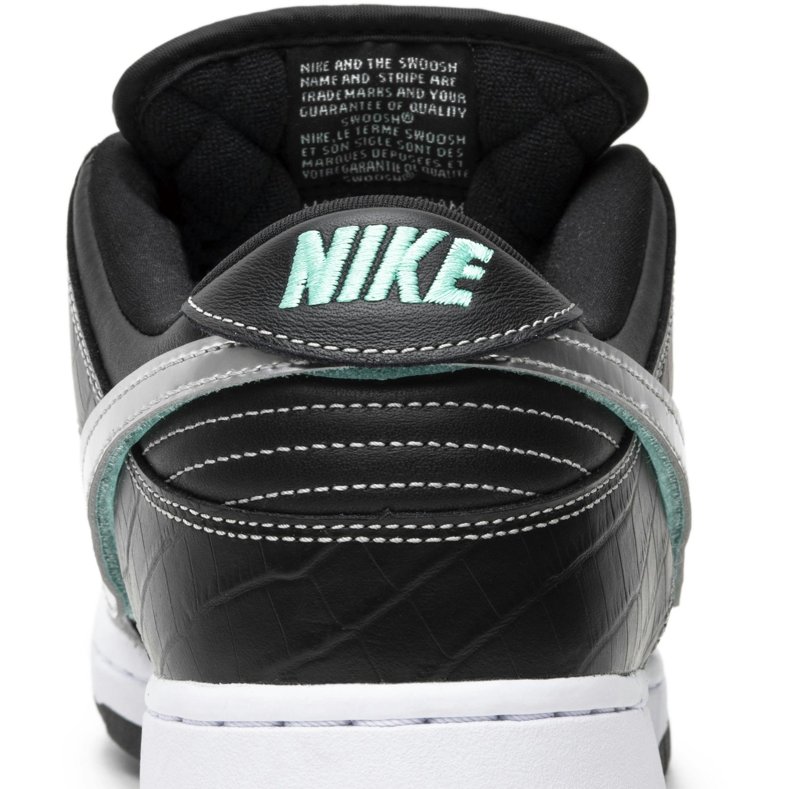 diamond_supply_co__x_nike_sb_dunk_low_pro__black_d_6_23419.jpeg
