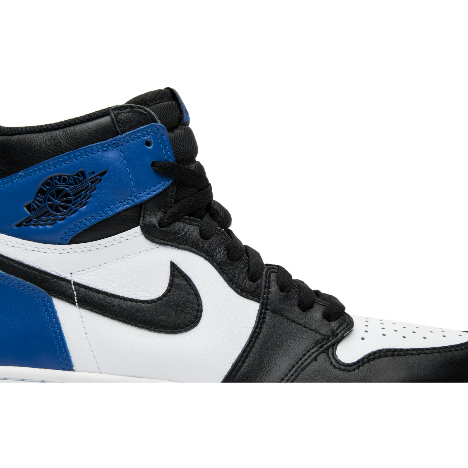 fragment_design_x_jordan_x_air_jordan_1_retro_high_1_77888.jpeg