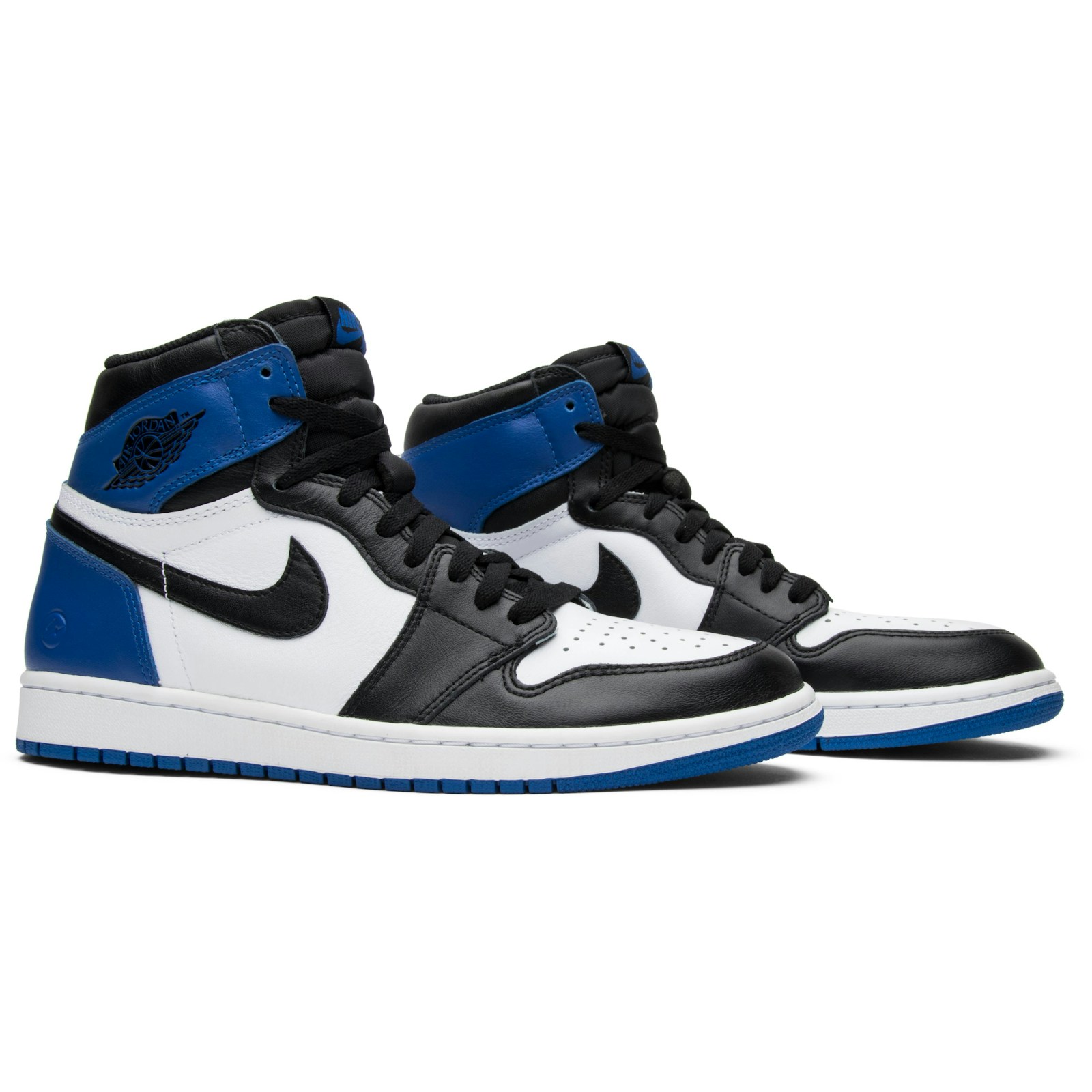 fragment_design_x_jordan_x_air_jordan_1_retro_high_7_77888.jpeg