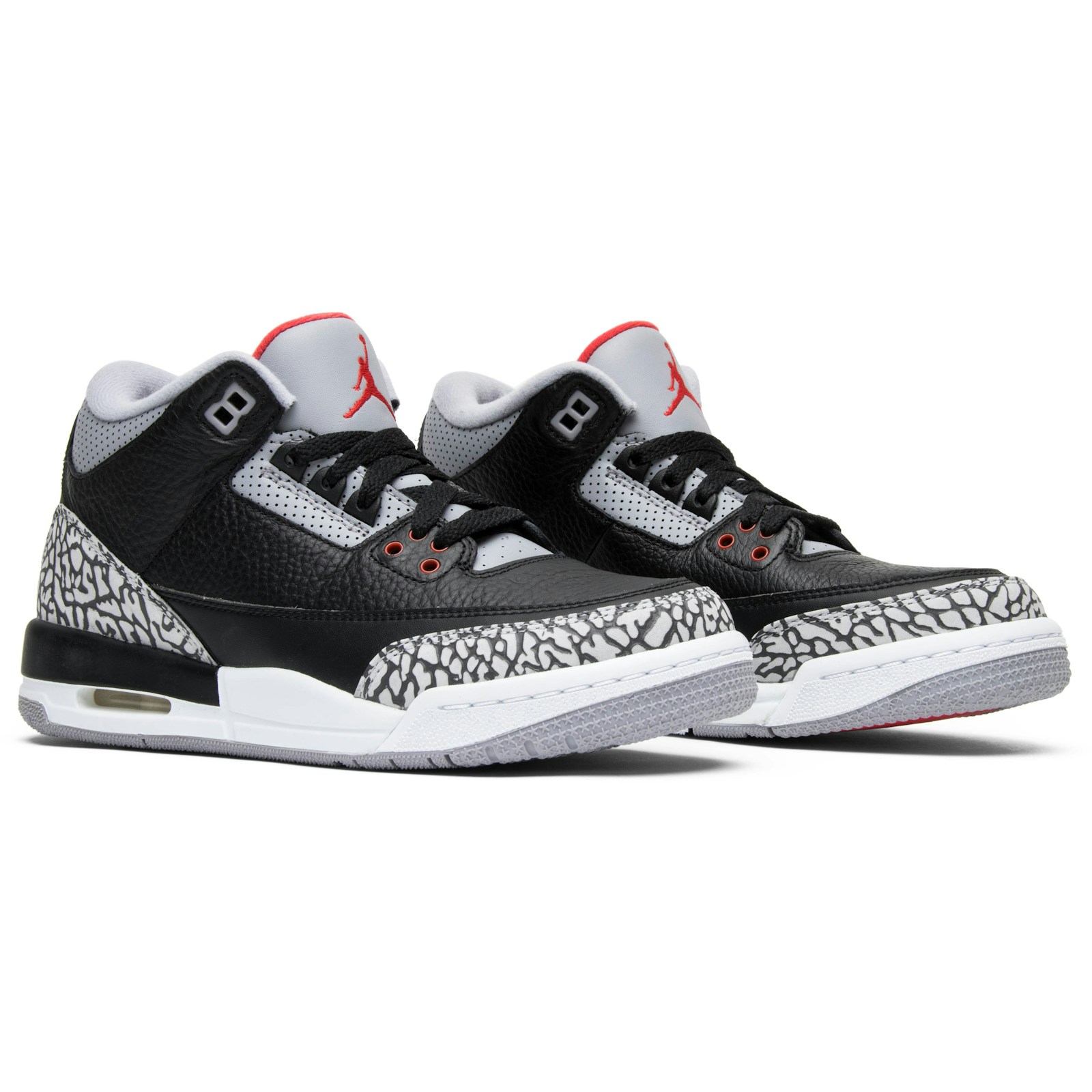 grade_school__air_jordan_3_retro_og__black_cement_7_62869.jpeg