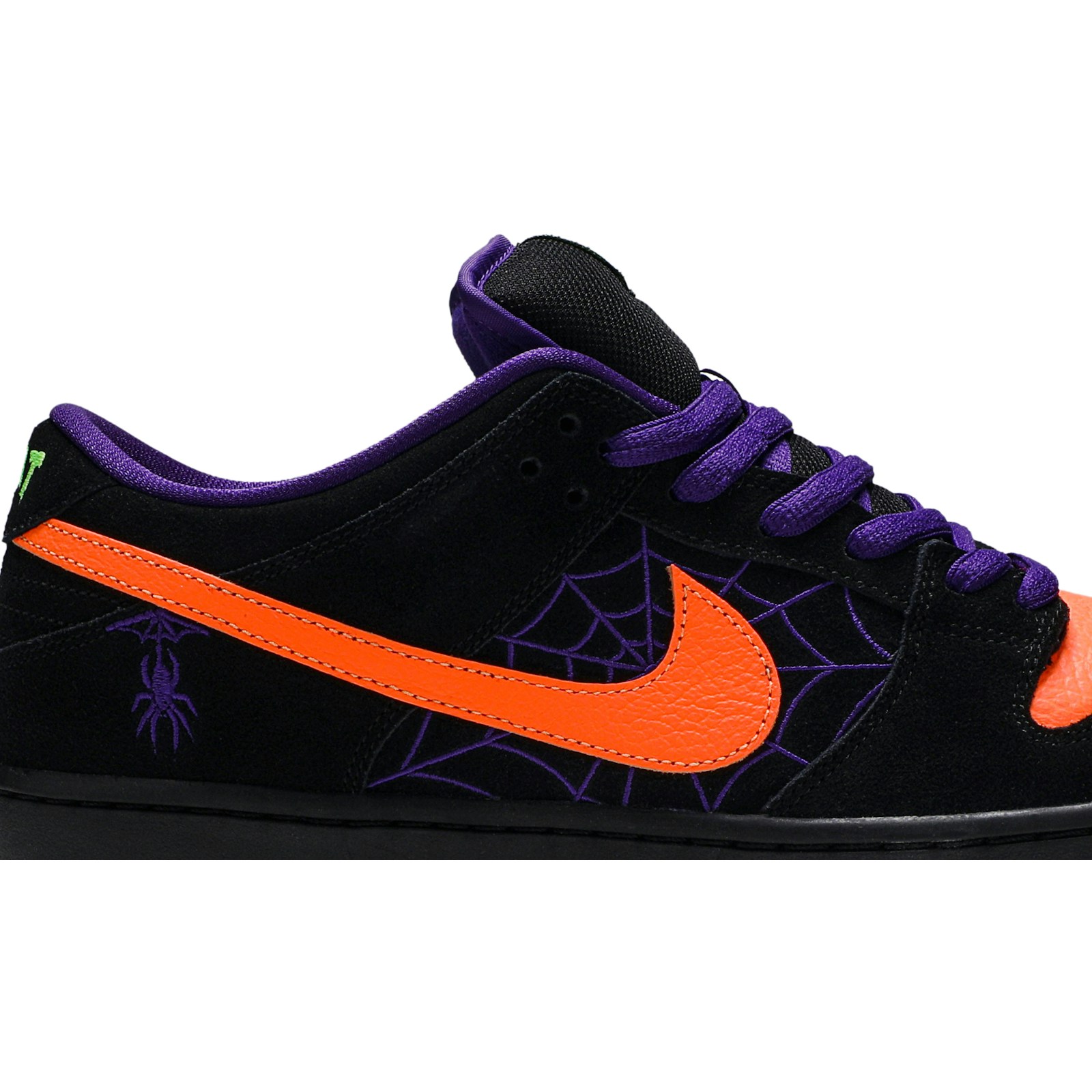 nike_sb_dunk_low__night_of_mischief__bq6817_006_1_84441.jpeg