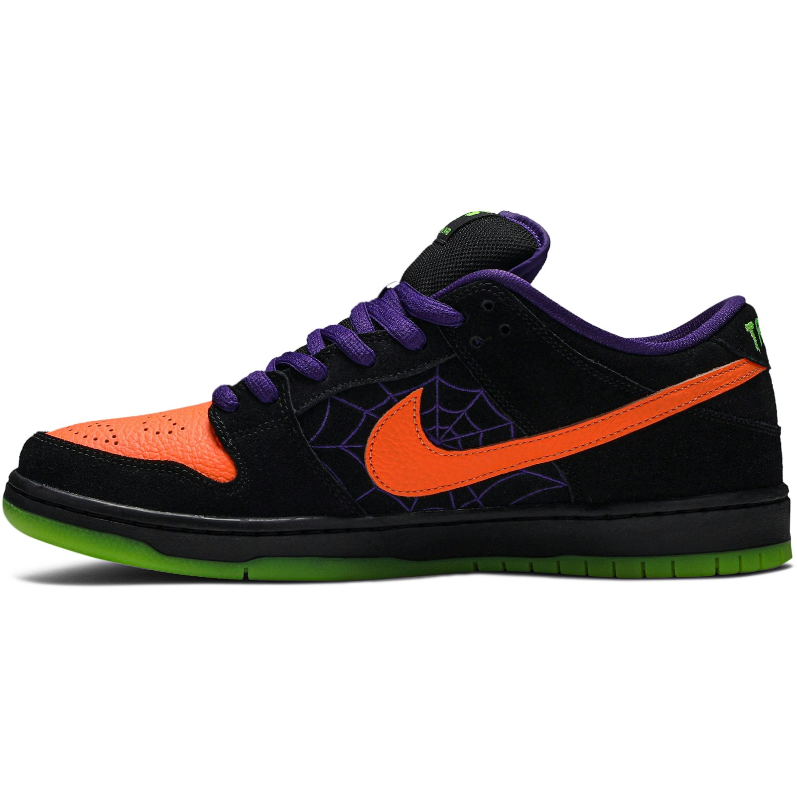 nike_sb_dunk_low__night_of_mischief__bq6817_006_2_84441.jpeg