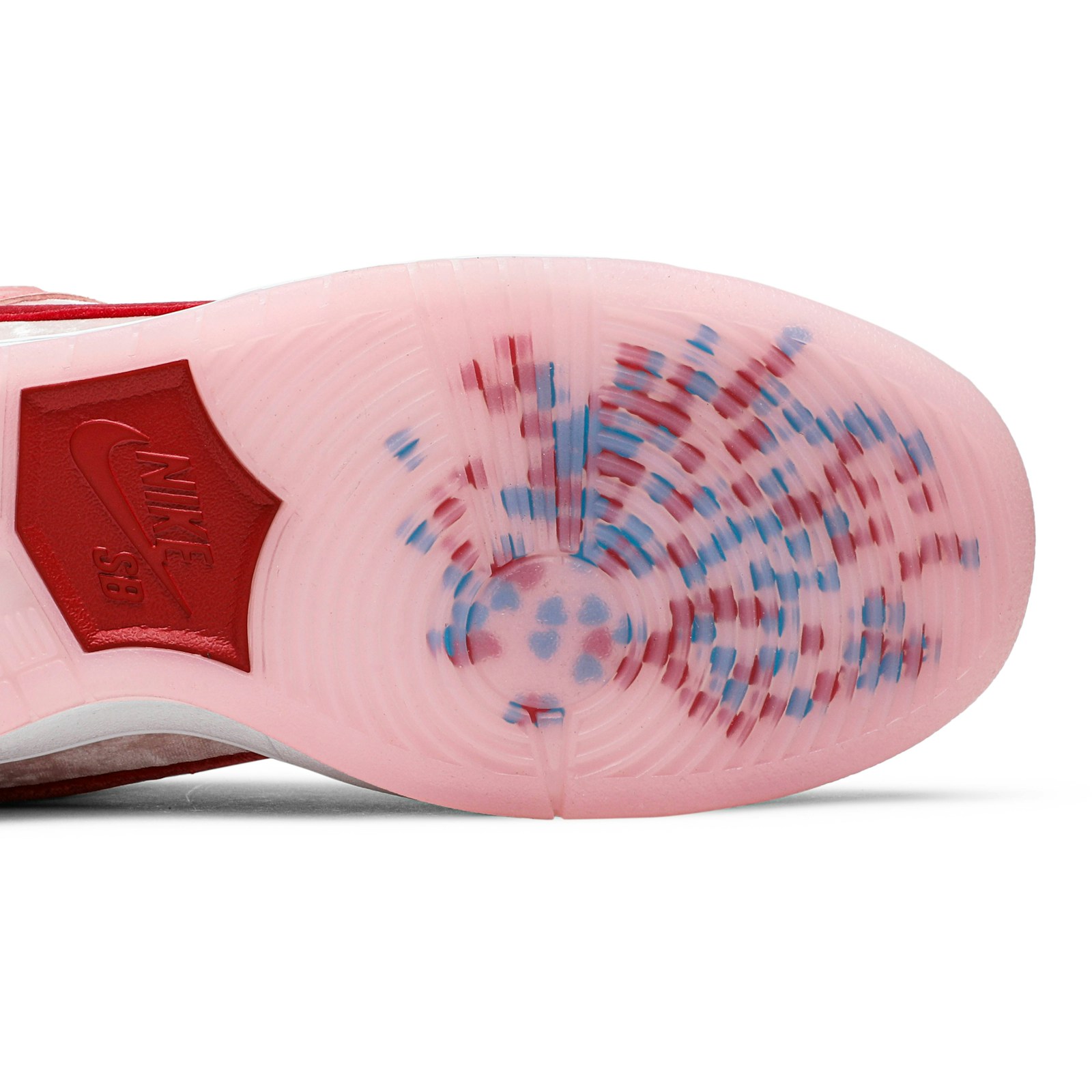 strangelove_x_nike_sb_dunk_low__valentine_s_day__c_4_27265.jpeg