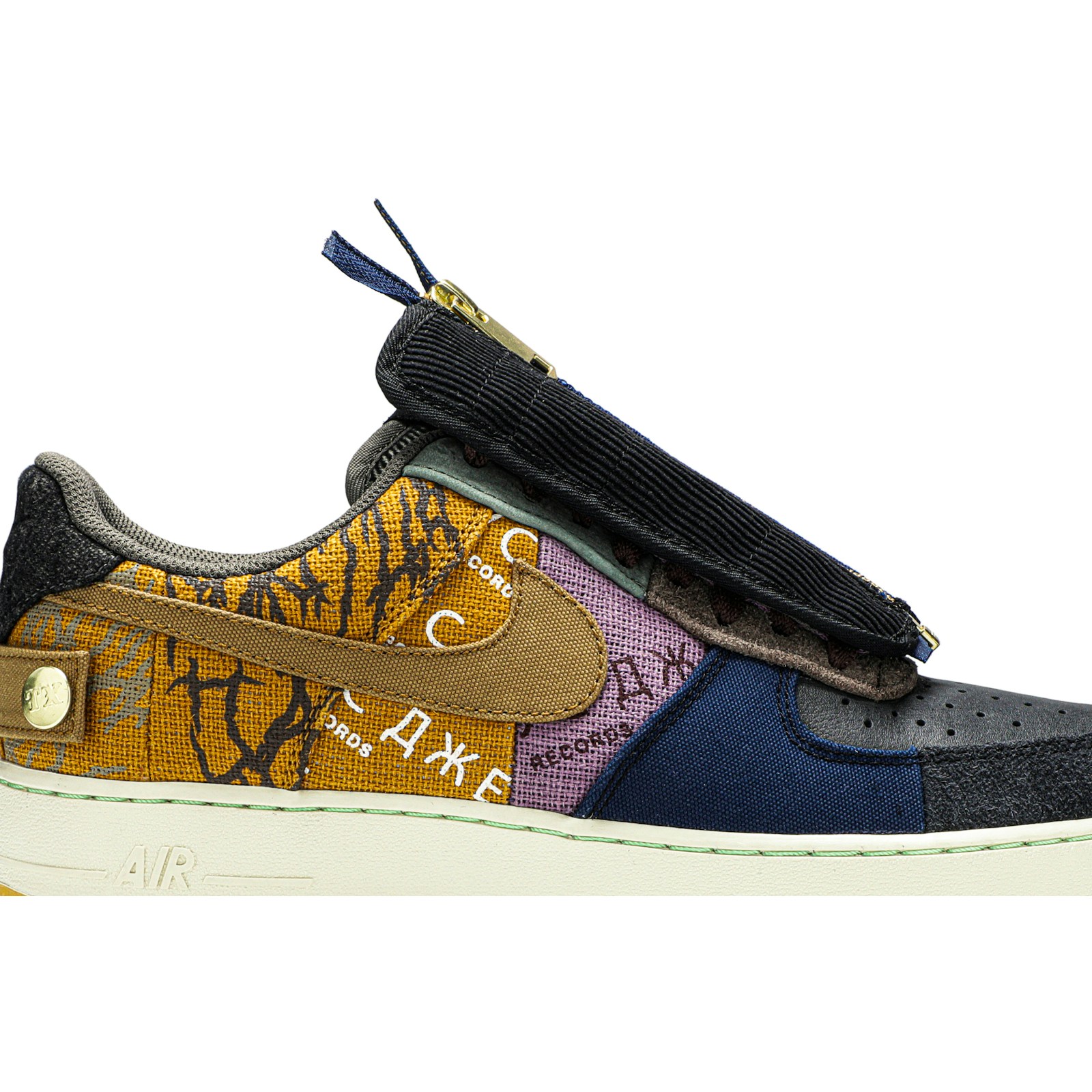 travis_scott_x_nike_air_force_1_low__cactus_jack___1_66953.jpeg