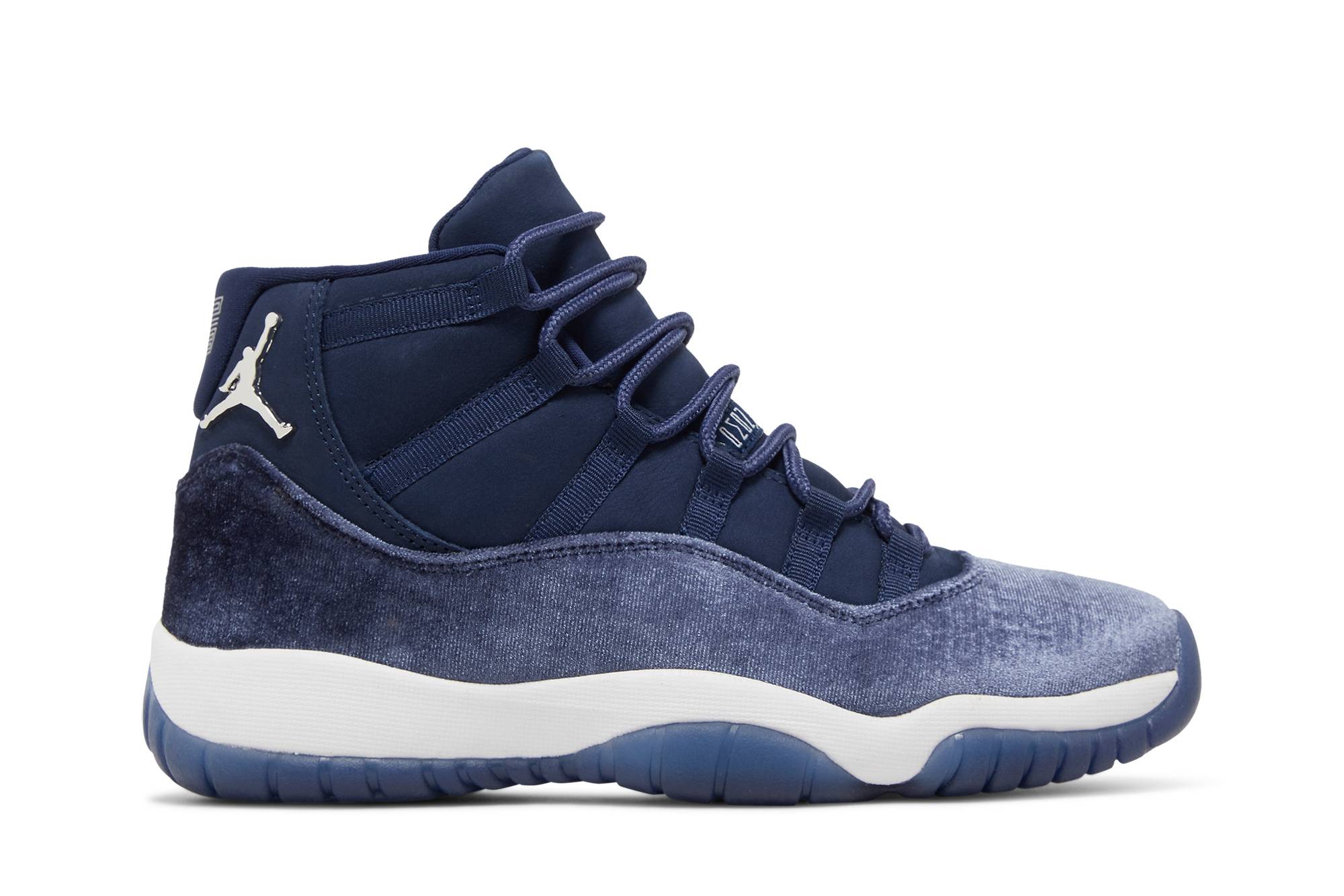 women__air_jordan_11_velvet__midnight_navy__ar071_0_12385.jpeg