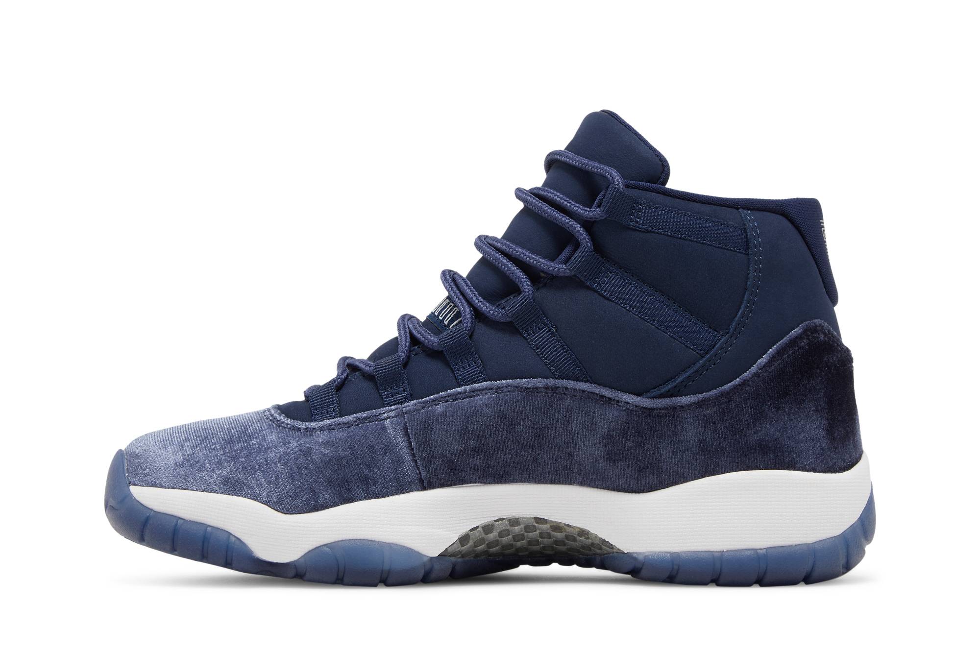 women__air_jordan_11_velvet__midnight_navy__ar071_2_12385.jpeg