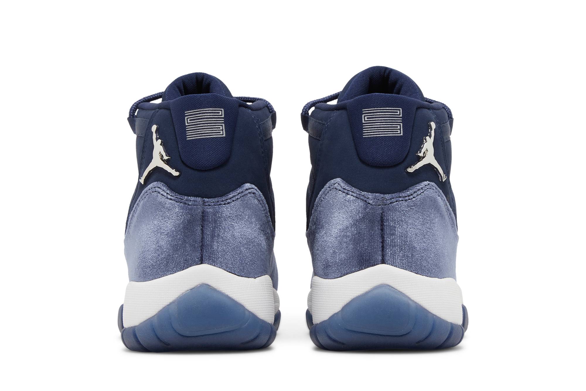 women__air_jordan_11_velvet__midnight_navy__ar071_5_12385.jpeg