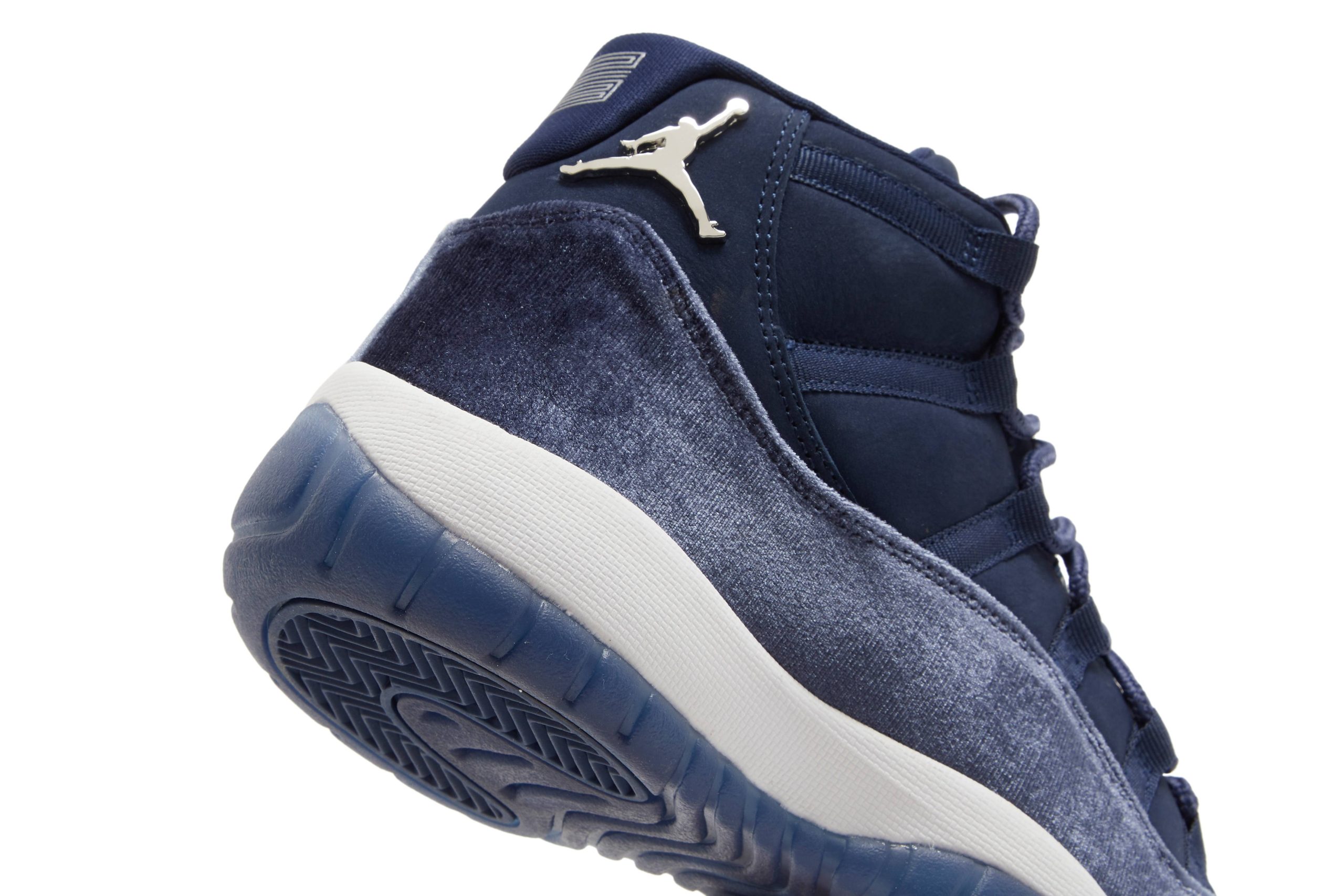 women__air_jordan_11_velvet__midnight_navy__ar071_9_12385.jpeg