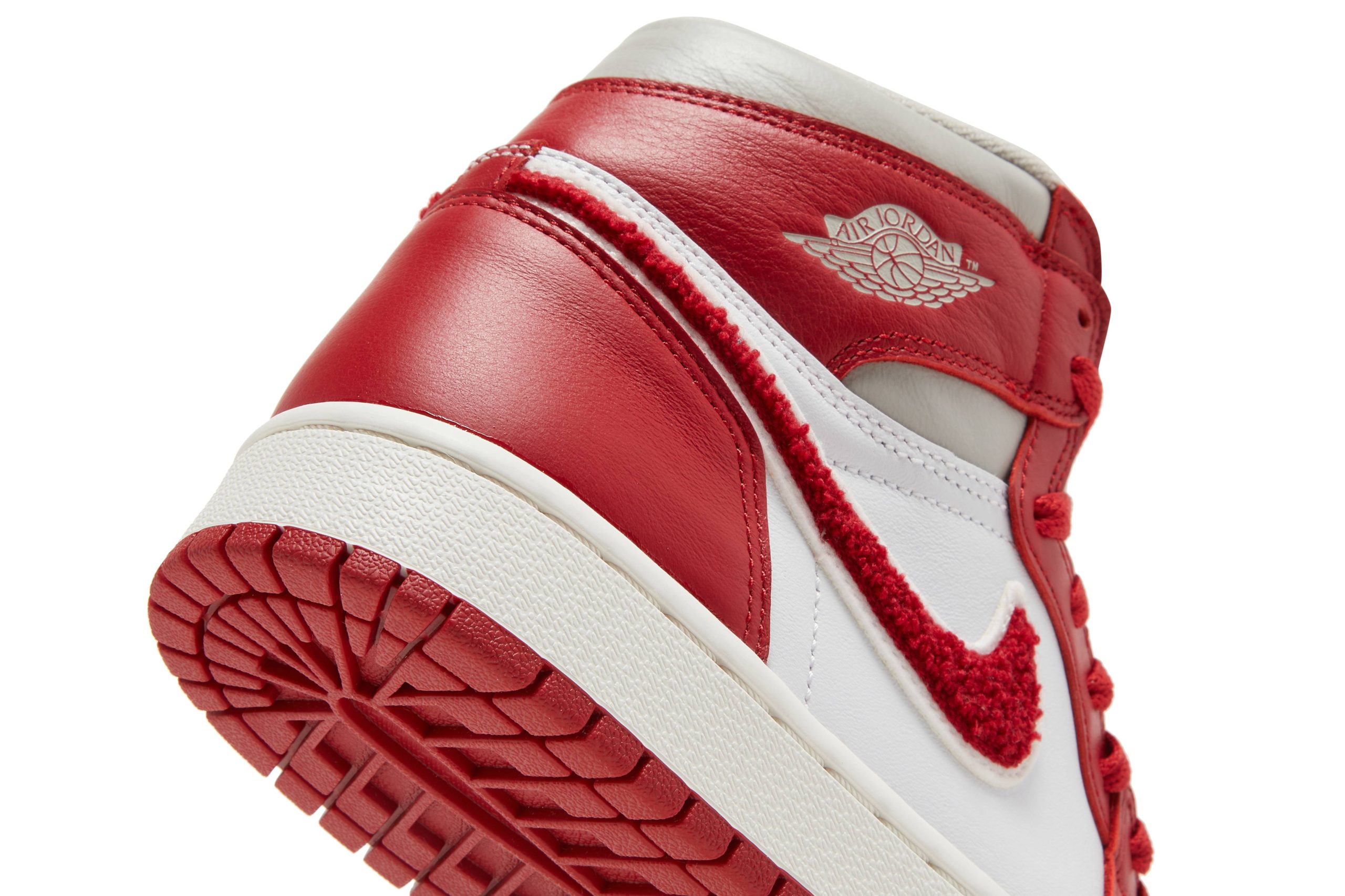 women__air_jordan_1_high_og__chenille__dj4891_061_9_44434.jpeg