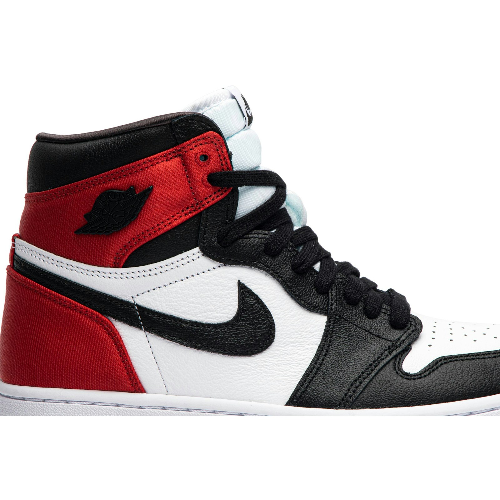 women__air_jordan_1_retro_high__satin_black_toe___1_3167.jpeg